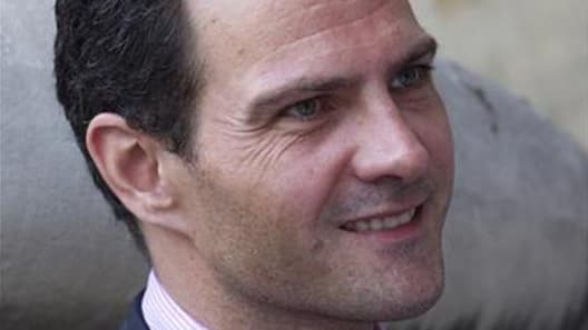 De nouvelles auditions de police ont été menées cet été en marge du dossier concernant l'ex-trader de la Société générale Jérôme Kerviel, où un arrêt en appel doit être rendu le 24 octobre. /Photo prise le 28 juin 2012/REUTERS/Gonzalo Fuentes