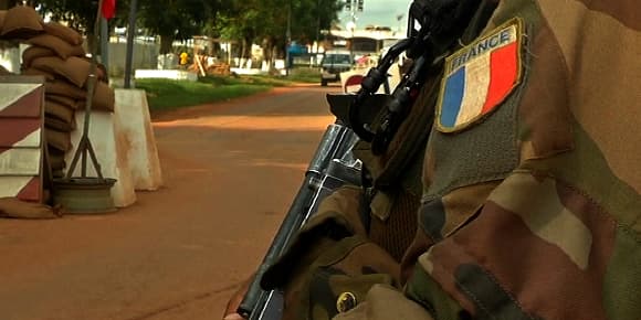 Soldat français à Bangui, ce jeudi 5 décembre. Soldat français à Bangui, ce jeudi 5 décembre.