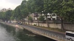 Paris : passage du convoi de Donald Trump sur le pont Mirabeau - Témoins BFMTV