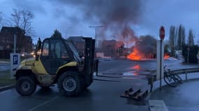 Les salariés de la sucrerie Tereos à Escaudœuvres se mobilisent contre la fermeture de leur usine