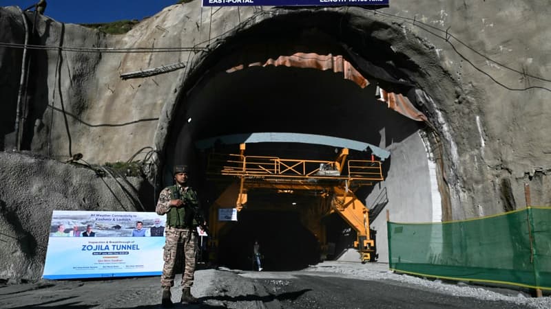 Envoyer plus rapidement des soldats vers le Cachemire et éventuellement la Chine: l'Inde achève le percement d'un tunnel stratégique, le plus long du pays, perché à plus de 3.500 mètres d'altitude