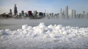 La vague de froid historique qui frappe le nord des Etats-Unis n'épargne pas Chicago, où on relevait -16°C, le 7 janvier 2014