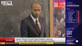 Déguisé, Thierry Henry fait une blague à des élèves gallois