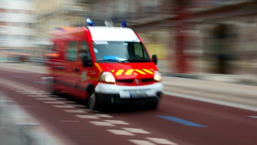 Les pompiers sont arrivés, mais l'homme était déjà parti par ses propres moyens.