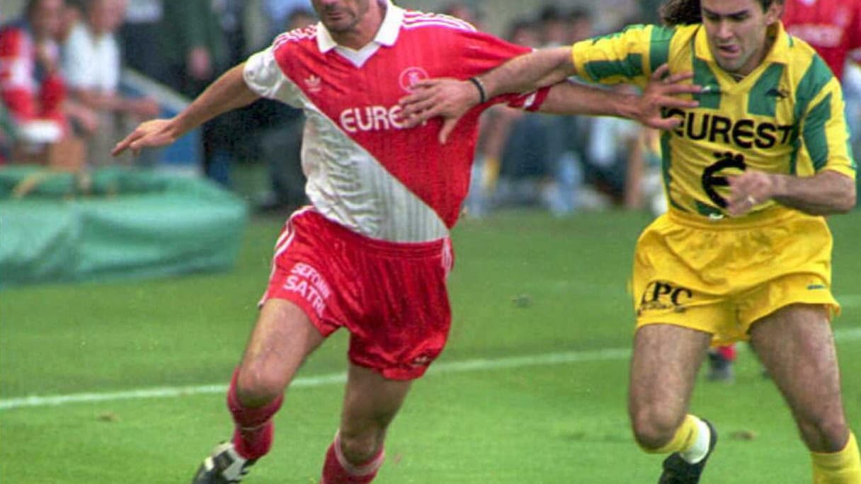 Eric Di Meco en 1995, avec l'AS Monaco