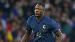 Le défenseur de l'équipe de France Ibrahima Konaté face à l'Ecosse 