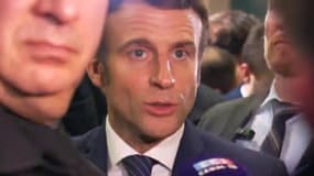 Emmanuel Macron: "Je ne ferai pas de débat avec les autres candidats avant le premier tour"