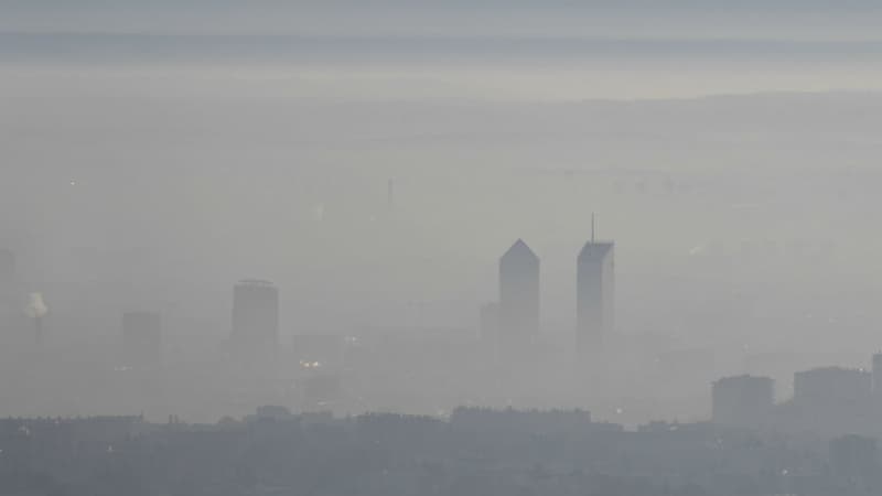 Pollution de l'air à Lyon. 
