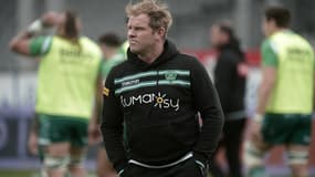 Simon Mannix quitte Pau