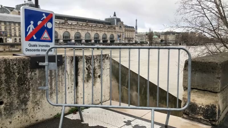 Plusieurs tronçons des quais de Seine sont interdits au public à cause de la crue.