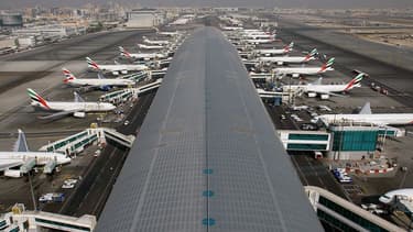 Les prix les plus bas des vols Paris-Dubaï atteignent 365 euros pour un vol avec correspondance et 448 euros pour un vol direct.
