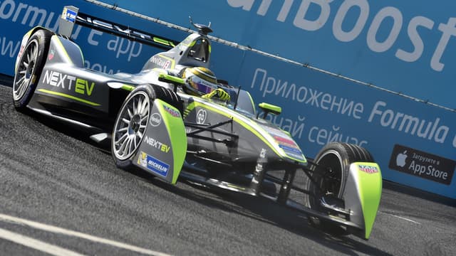 Les modèle grand public de NextEV seront présentés en 2017. En attendant, le constructeur chinois fait chauffer ses pneus sur les pistes du grand prix de Formule E avec Nelson Piquet Jr au volant.