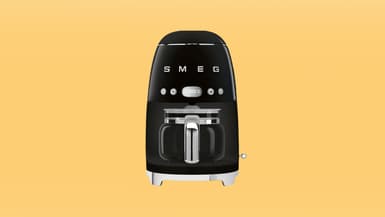 Cette machine à café SMEG est affichée à moins de 200 euros, faites vite avant la rupture de stock