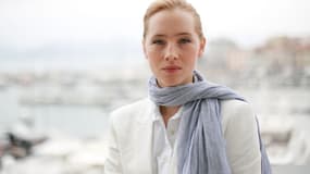 L'actrice Isild Le Besco pose en marge du Festival de Cannes, le 22 mai 2024.