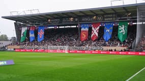 La tribune Coubertin du stade Raymond Kopa lors d'Angers-Laval (1-1, L2), le 6 avril 2024