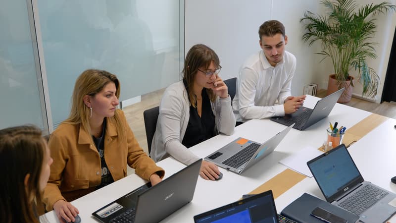 APSFR  est un acteur clé du monde de la formation généraliste et met à disposition des formateurs et des surveillants d’examens et de concours