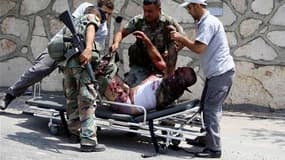 Soldats libanais blessé dans le village d'Adaïsseh. Un incident sérieux a fait cinq morts à la frontière israélo-libanaise, rompant inopinément une trêve conclue il y a quatre ans sous l'égide des Nations unies, qui ont appelé les deux voisins à la "reten