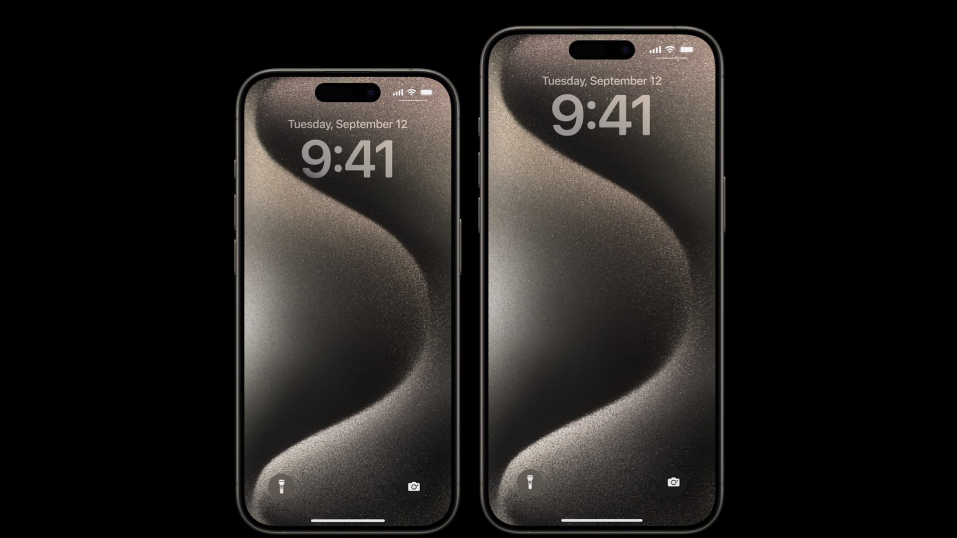 Dans le haut de gamme, l'iPhone 15 Pro et le 15 Pro Max sont fabriqués avec une matière titane à la place de l'acier inoxydable Dans le haut de gamme, l'iPhone 15 Pro et le 15 Pro Max sont fabriqués avec une matière titane à la place de l'acier inoxydable