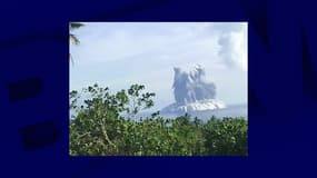 L'éruption du volcan sous-marin East Epi au Vanuatu dans le Pacifique le 1er février 2023.