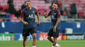 Neymar, Mbappé et leurs coéquipiers recevront une prime de 500.000 euros en cas de victoire en finale de la compétition européenne.