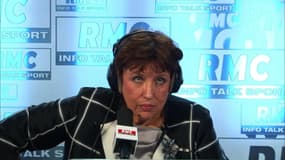 Hollande et ses 74 ministres: "Cette valse des ministres est la pathologie politique de la Vème République"