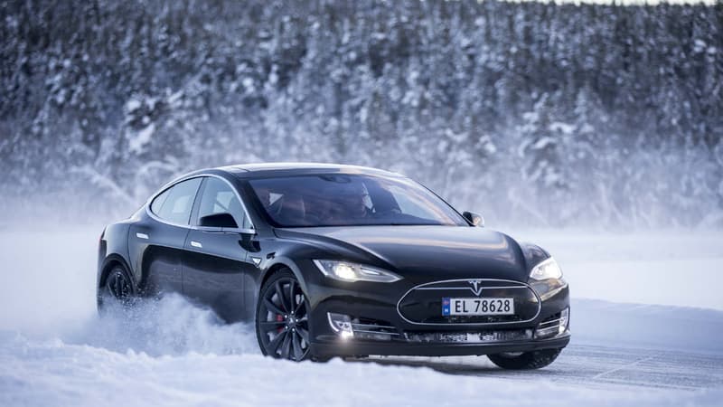 La Norvège est le premier marché de la Tesla Model S en Europe, grâce à une politique à la fois incitative sur l'achat de voitures électriques et très sévères sur les autorisations de rouler en centre-ville avec des modèles trop polluants.