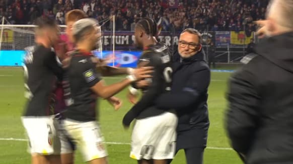 Franck Haise et Elye Wahi lors de Clermont-Lens, le 25 novembre 2023. Franck Haise et Elye Wahi lors de Clermont-Lens, le 25 novembre 2023.