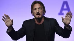 L'acteur américain Sean Penn pendant la COP21, au Bourget, près de Paris, le 5 décembre 2015