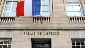 Un homme de 30 ans a été condamné à six mois de prison ferme par le tribunal correctionnel de Strasbourg pour avoir relayé une image sur les réseaux sociaux se félicitant des attentats de Charlie Hebdo.