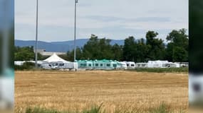 Environ 80 caravanes sont installées depuis près d'une semaine sur les terrains d'entraînement du SR Colmar.