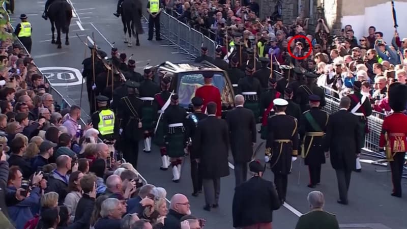 Le prince Andrew, accusé d'agressions sexuelles, pris à partie à Edimbourg