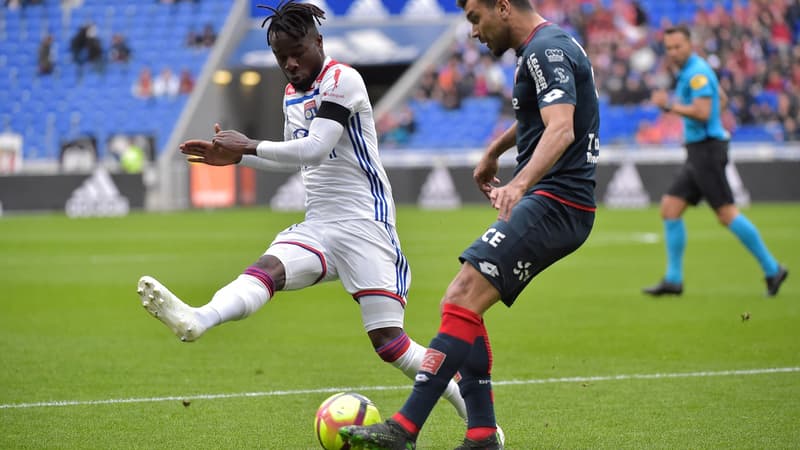 Maxwell Cornet à la lutte