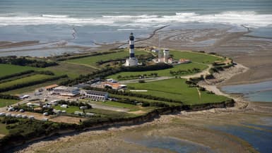 Le phare de Chassiron sur l'île d'Oléron (illustration)