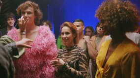 L'acteur Alexandre Wetter, la chanteuse Suzane et l'artiste Louïz dans le clip de "Têtu" contre l’homophobie et la transphobie