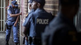 Des policiers sud-africains. (photo d'illustration)