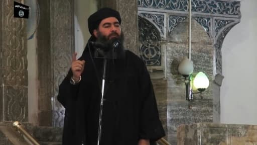 Extrait d'une vidéo montrant le chef du groupe jihadiste Etat islamique (EI), Abou Bakr al-Baghdadi, à Mossoul, diffusée le 5 juillet 2014