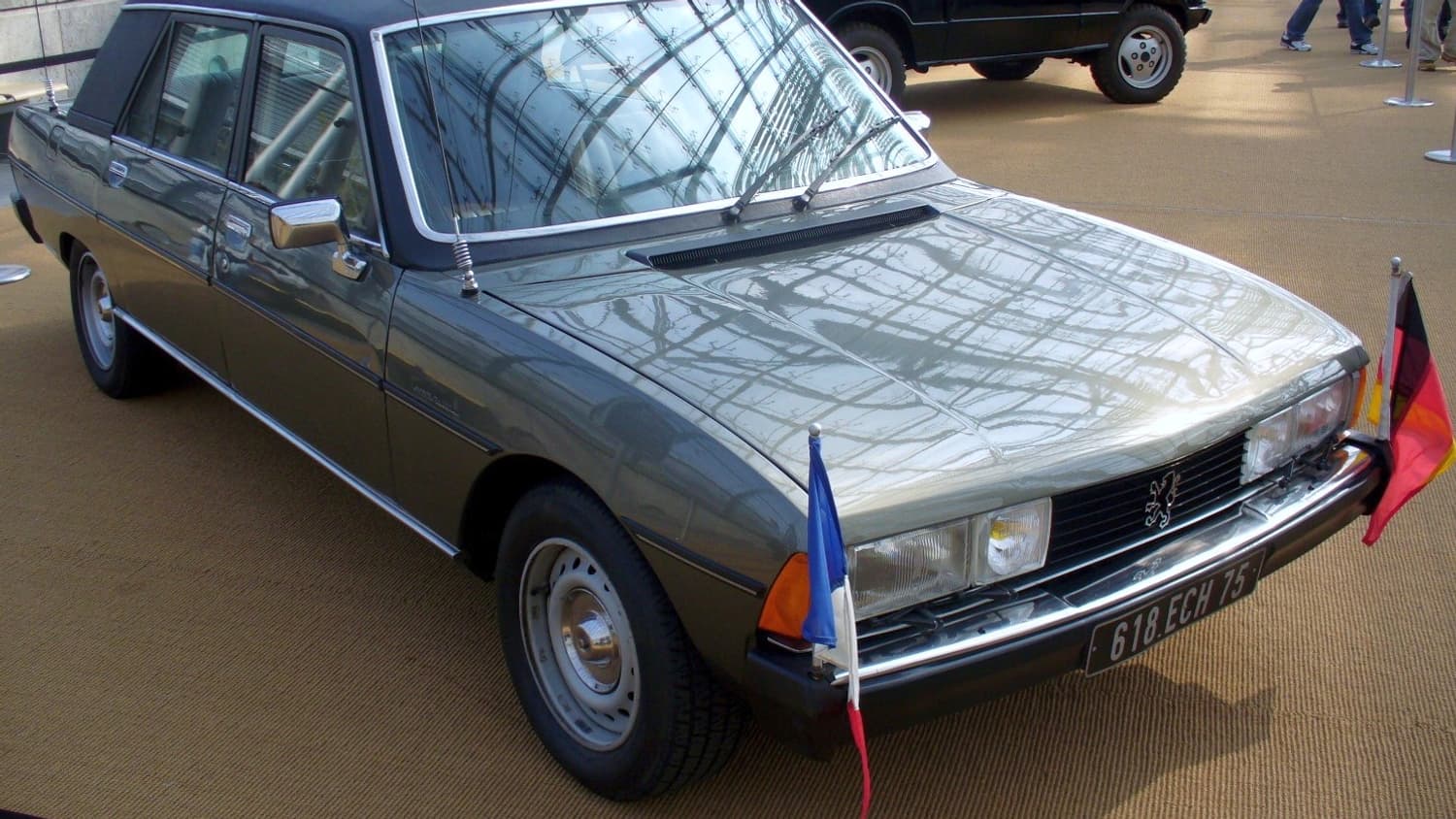 La Peugeot 604 Limousine