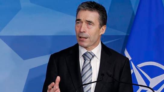 Le secrétaire général de l'Otan, Anders Fogh Rasmussen, a rappelé la France à ses engagements en Afghanistan, lui demandant de poursuivre ses opérations de formation et d'aide au combat jusqu'à la date de retrait prévue, alors que Paris vient d'ouvrir une