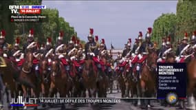 14-Juillet: le régiment de cavalerie de la Garde Républicaine défile