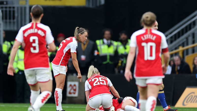 Frida Maanum s'effondre lors d'Arsenal-Chelsea, le 31 mars 2024.