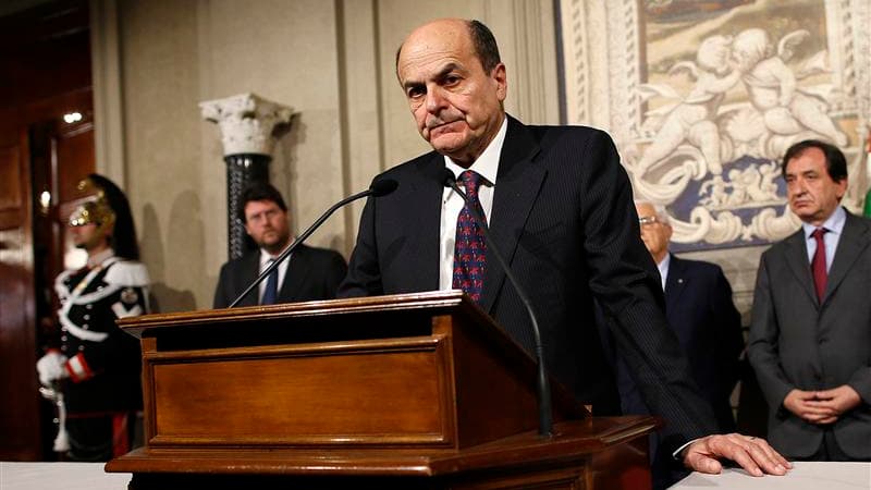 Le dirigeant du centre gauche italien Pier Luigi Bersani a déclaré jeudi au président Giorgio Napolitano que ses discussions en vue de former un gouvernement n'avaient pu aboutir et le chef de l'Etat a décidé de se saisir du dossier. /Photo prise le 28 ma