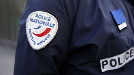 Deux "faux policiers" ont fait main basse sur les économies d'un couple de retraités des Yvelines, samedi (photo d'illustration).