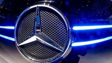 Daimler signe un partenariat avec Uber