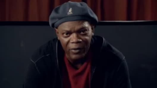 Dans un clip vidéo de quatre minutes, Samuel L. Jackson appelle les électeurs américains à se réveiller et à voter Obama.