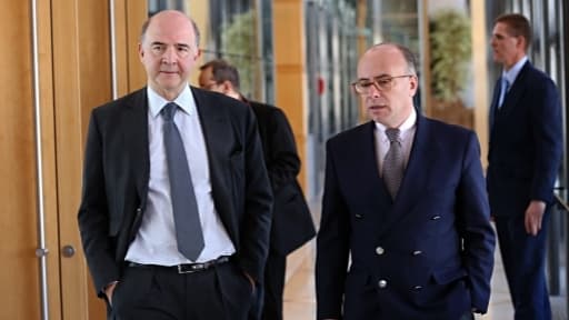 Les ministre de l'Economie et du Budget, Pierre Moscovici et Bernard Cazeneuve, sont conscients du risque de réformer le statut des auto-entrepreneurs.