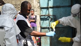 L'OMS appelle à rester vigilant dans la lutte contre Ebola notamment au Liberia, en Guinée et en Sierra Leone.