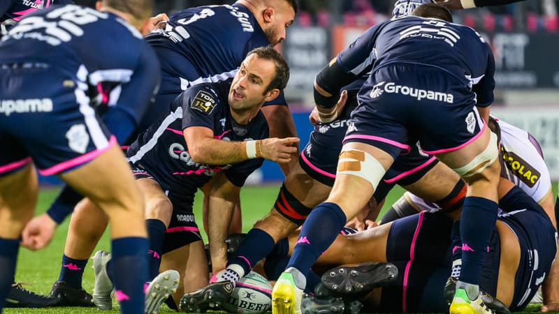 Morgan Parra à la baguette avec le Stade Français, 5 février 2023