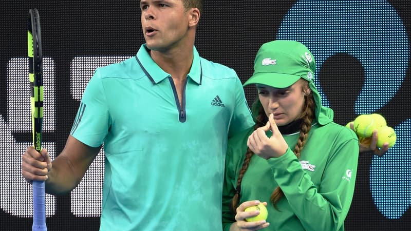 Jo-Wilfried Tsonga et la ramasseuse de balles