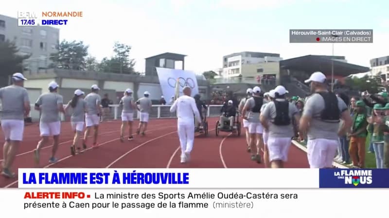 Hérouville-Saint-Clair: la flamme olympique fait son entrée dans le stade Prestavoine