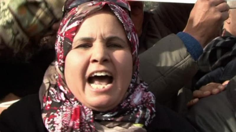 Une manifestante à Sidi Bouzid, en Tunisie, le 17 décembre 2012.